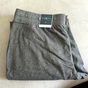 Karen Scott sport sweatpants. New with tag